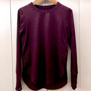 Soft Athleta long-sleeved shirt
